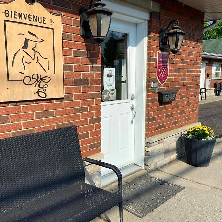 Motel Exquise Coaticook Eksteriør billede