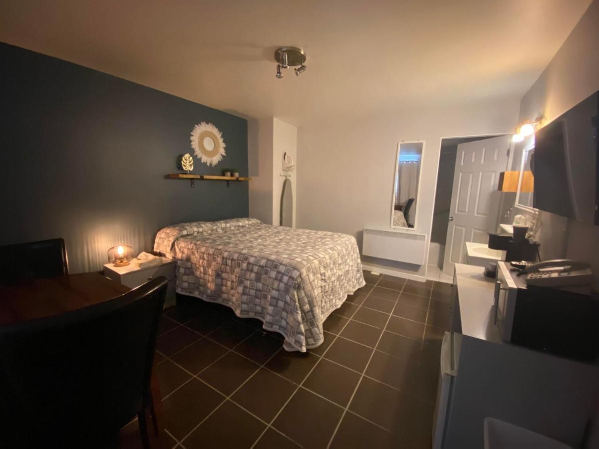 Motel Exquise Coaticook Eksteriør billede