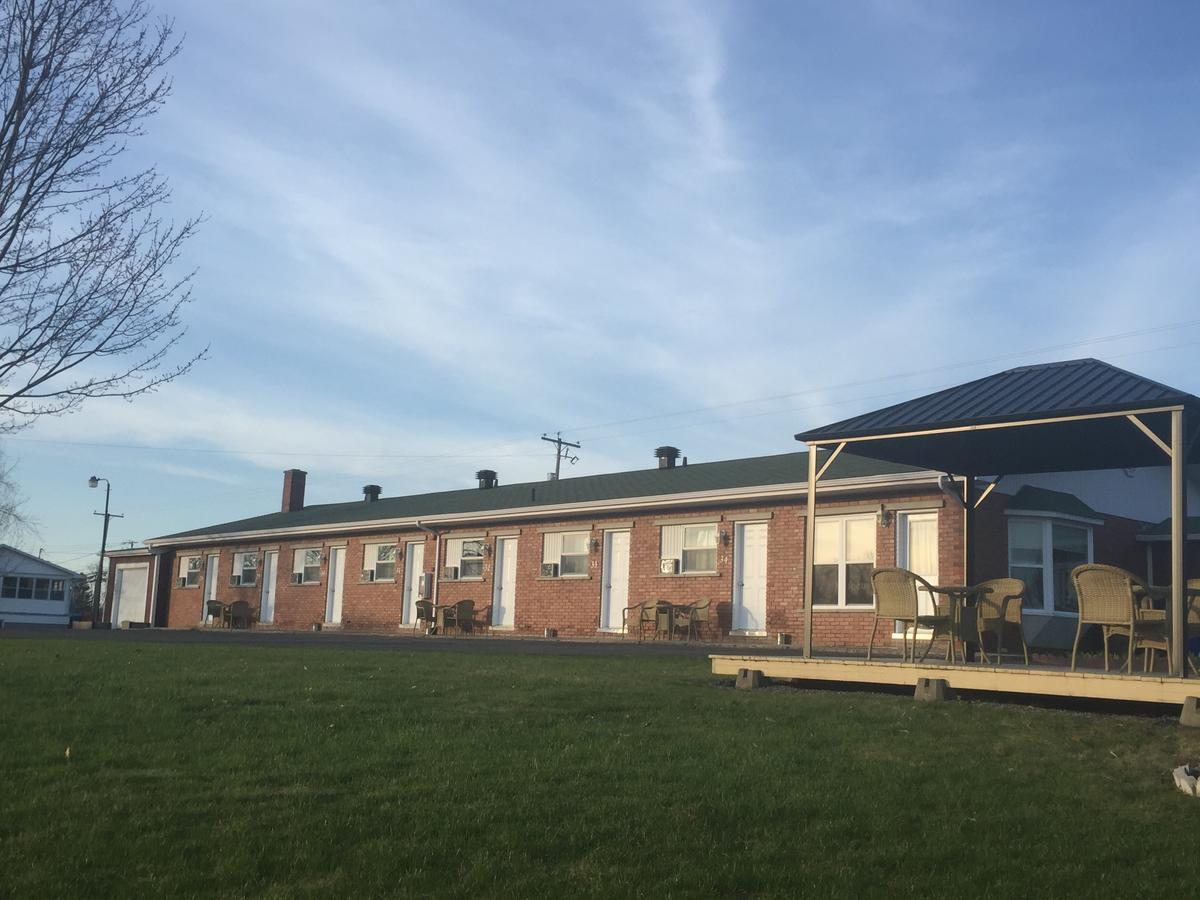 Motel Exquise Coaticook Eksteriør billede