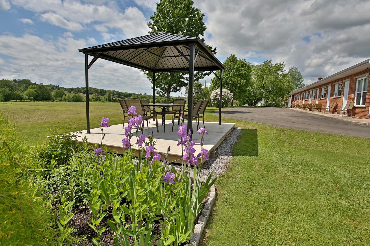 Motel Exquise Coaticook Eksteriør billede